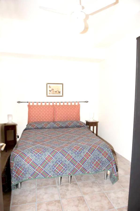 Dom wakacyjny One Bedroom House At 700 M Away From The With Furnished Terrace And Wifi